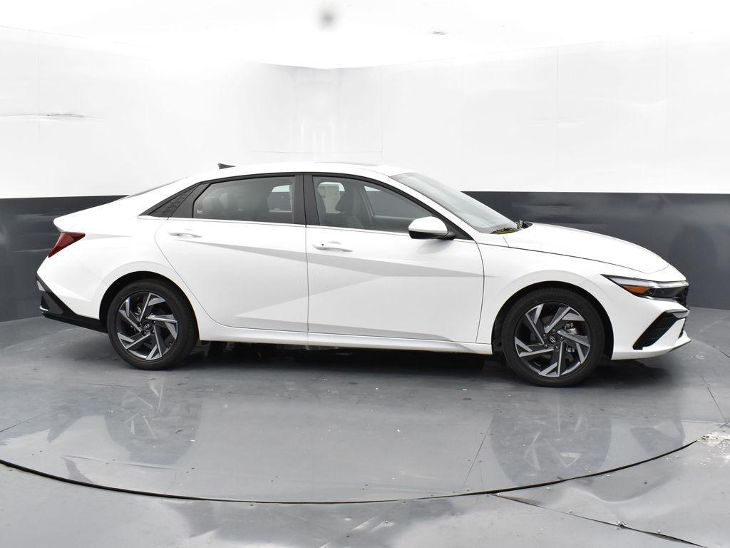 new 2025 Hyundai Elantra car, priced at $26,825