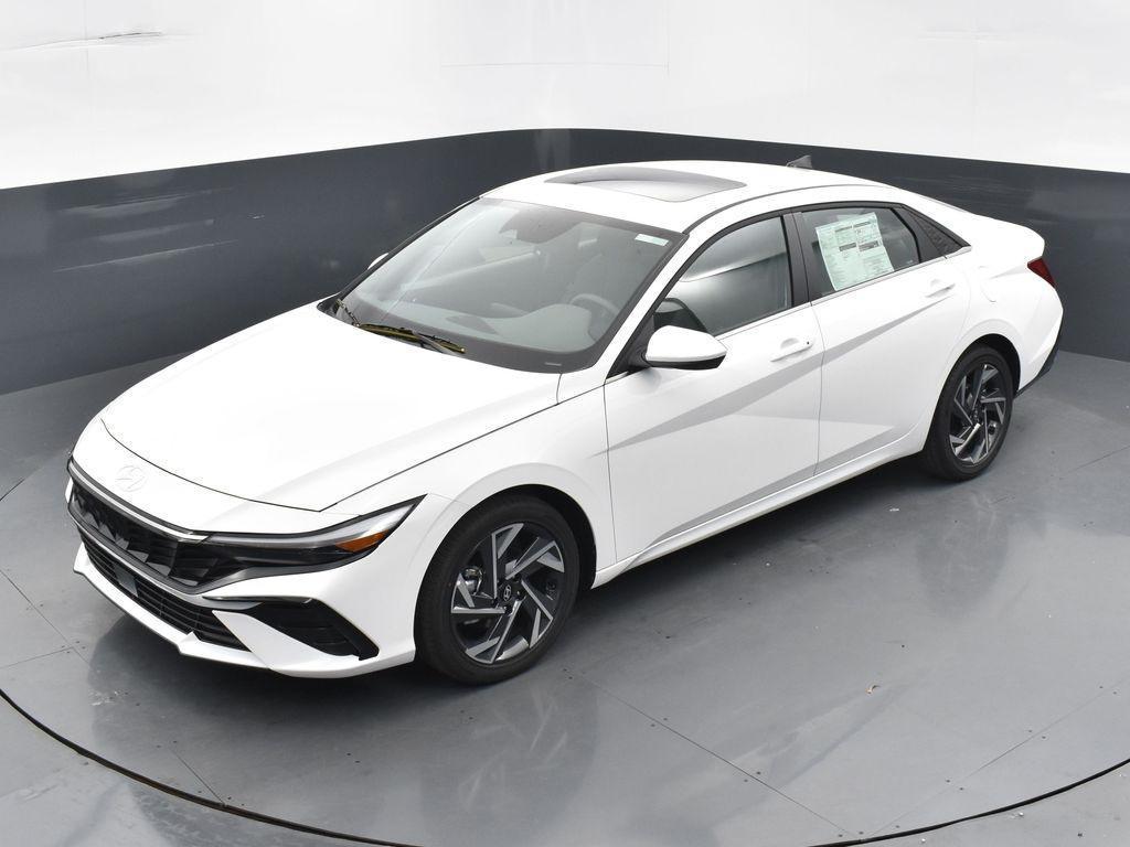 new 2025 Hyundai Elantra car, priced at $26,825