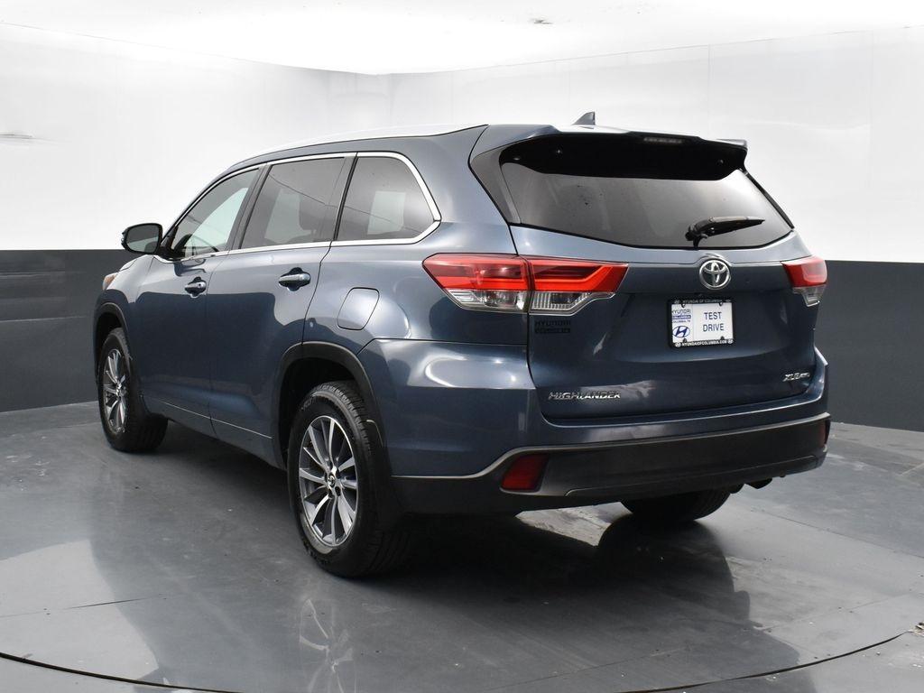 used 2017 Toyota Highlander car, priced at $23,959