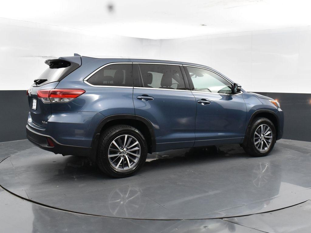 used 2017 Toyota Highlander car, priced at $23,959