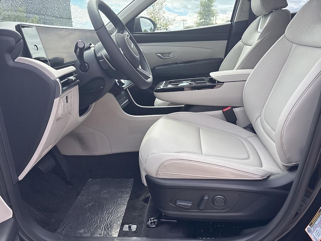 new 2025 Hyundai TUCSON Hybrid car, priced at $38,412