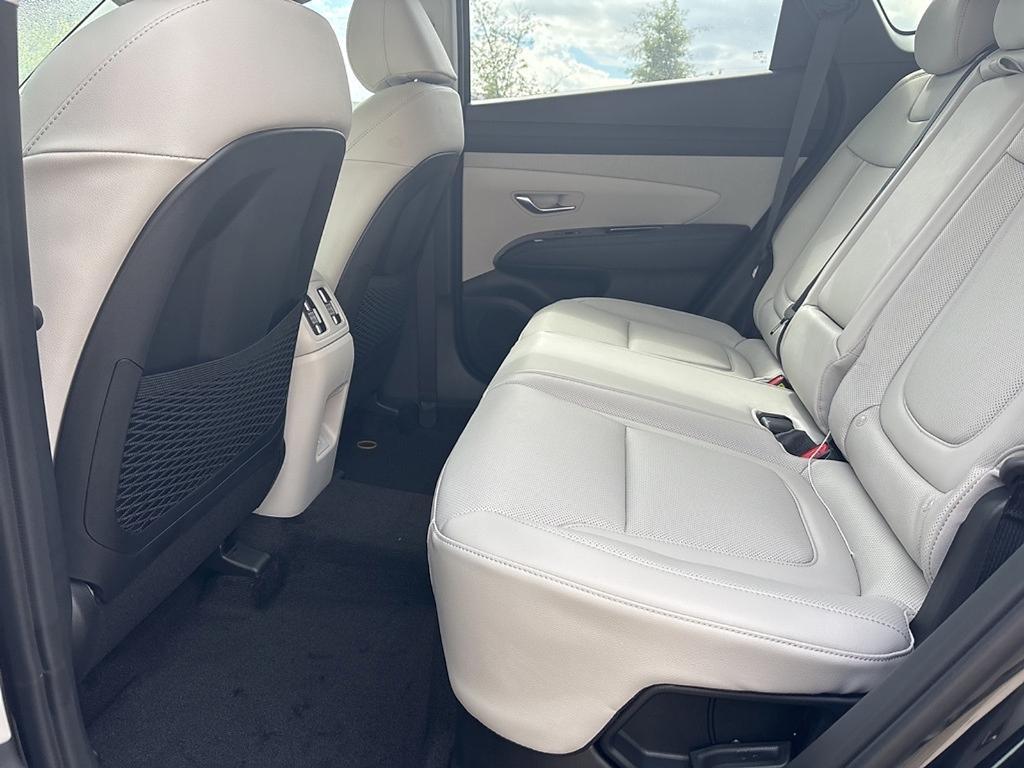 new 2025 Hyundai TUCSON Hybrid car, priced at $38,412