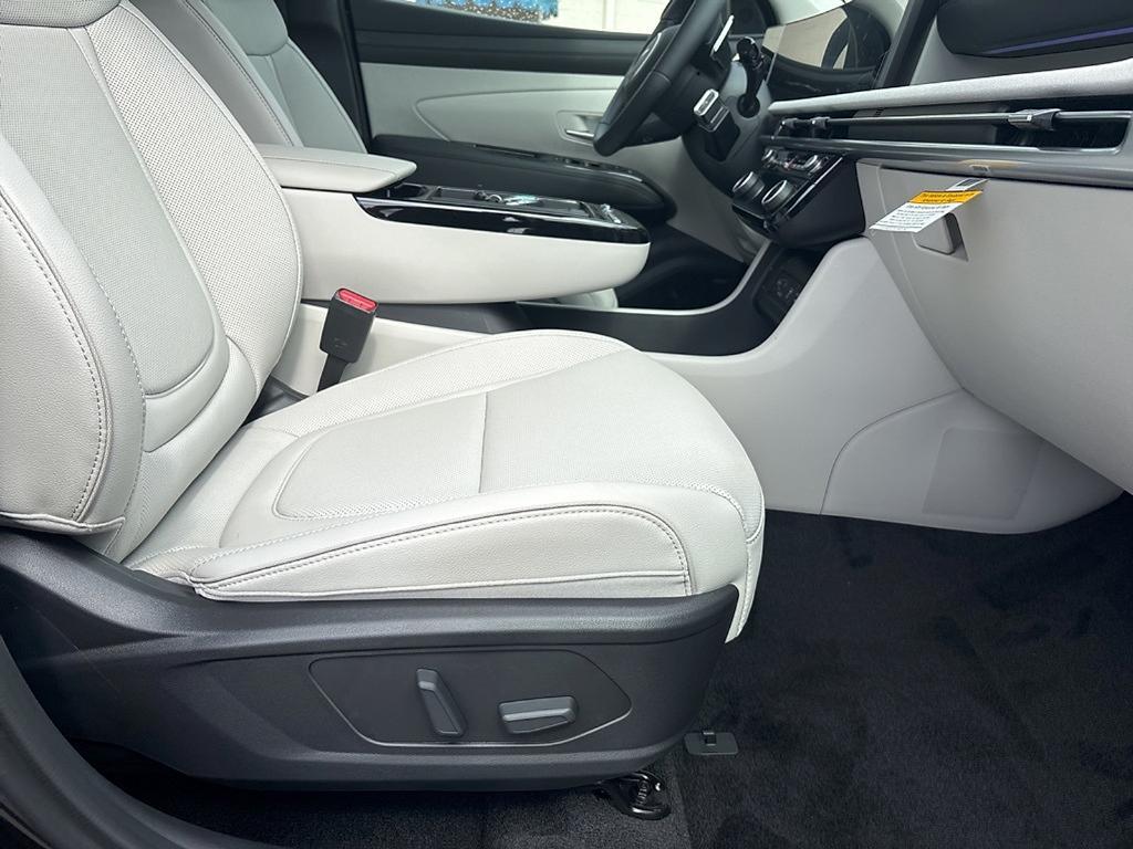 new 2025 Hyundai TUCSON Hybrid car, priced at $38,412