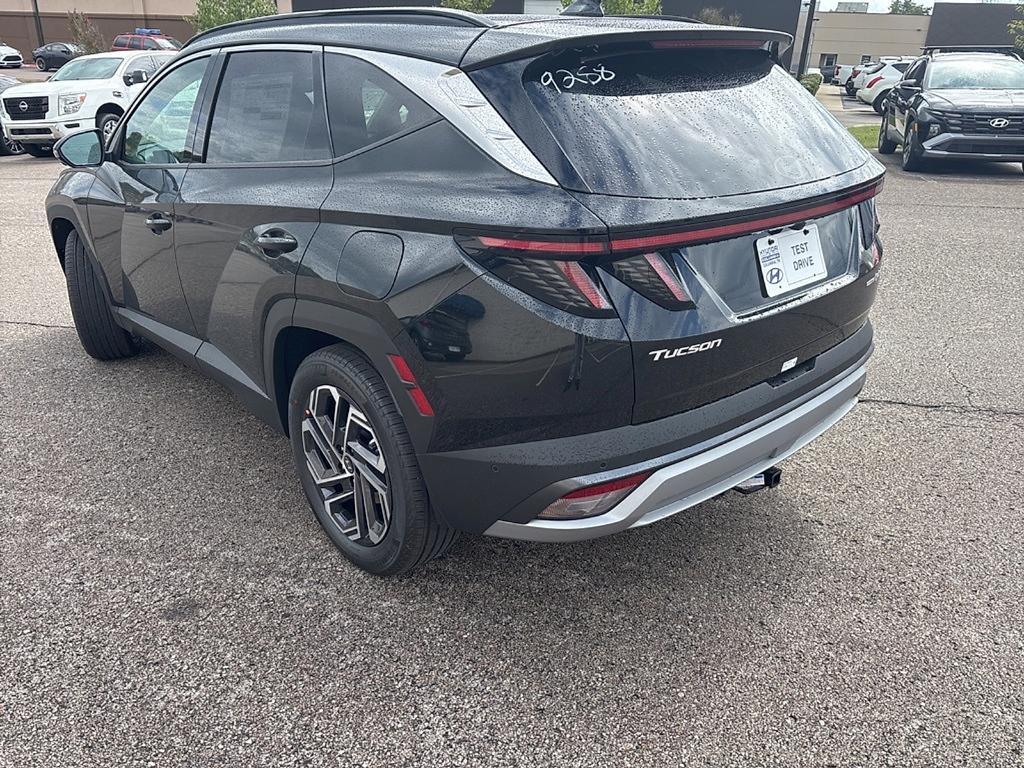 new 2025 Hyundai TUCSON Hybrid car, priced at $38,412