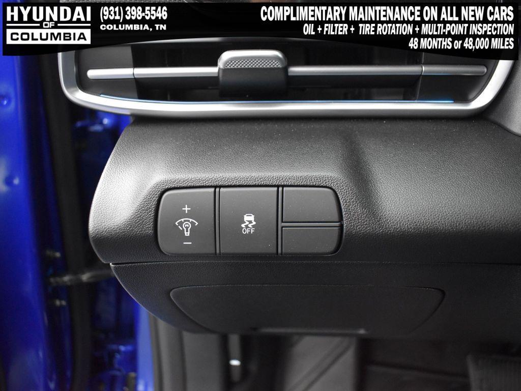 new 2025 Hyundai Elantra car, priced at $26,325