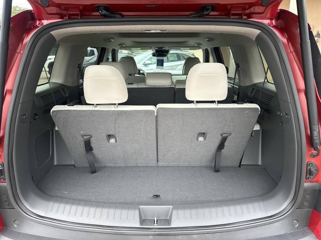 used 2024 Hyundai Santa Fe car, priced at $29,879