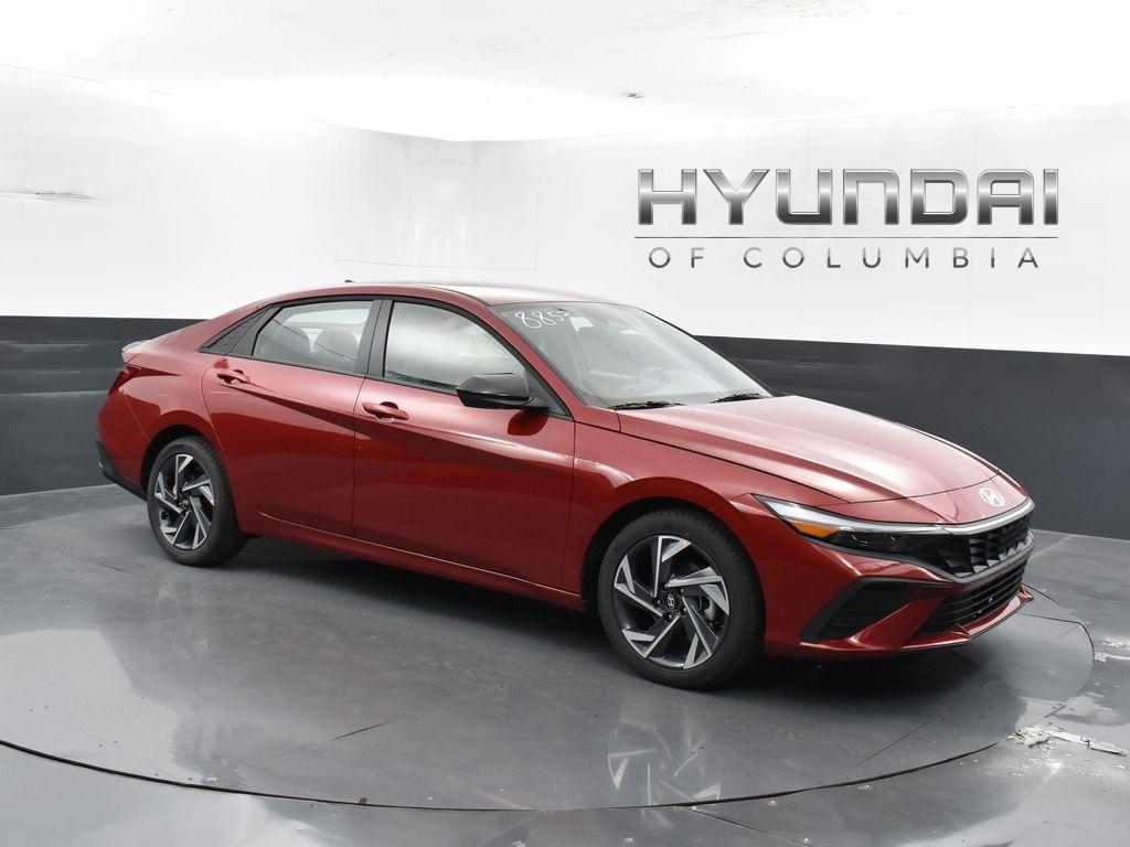 new 2025 Hyundai Elantra car, priced at $23,026
