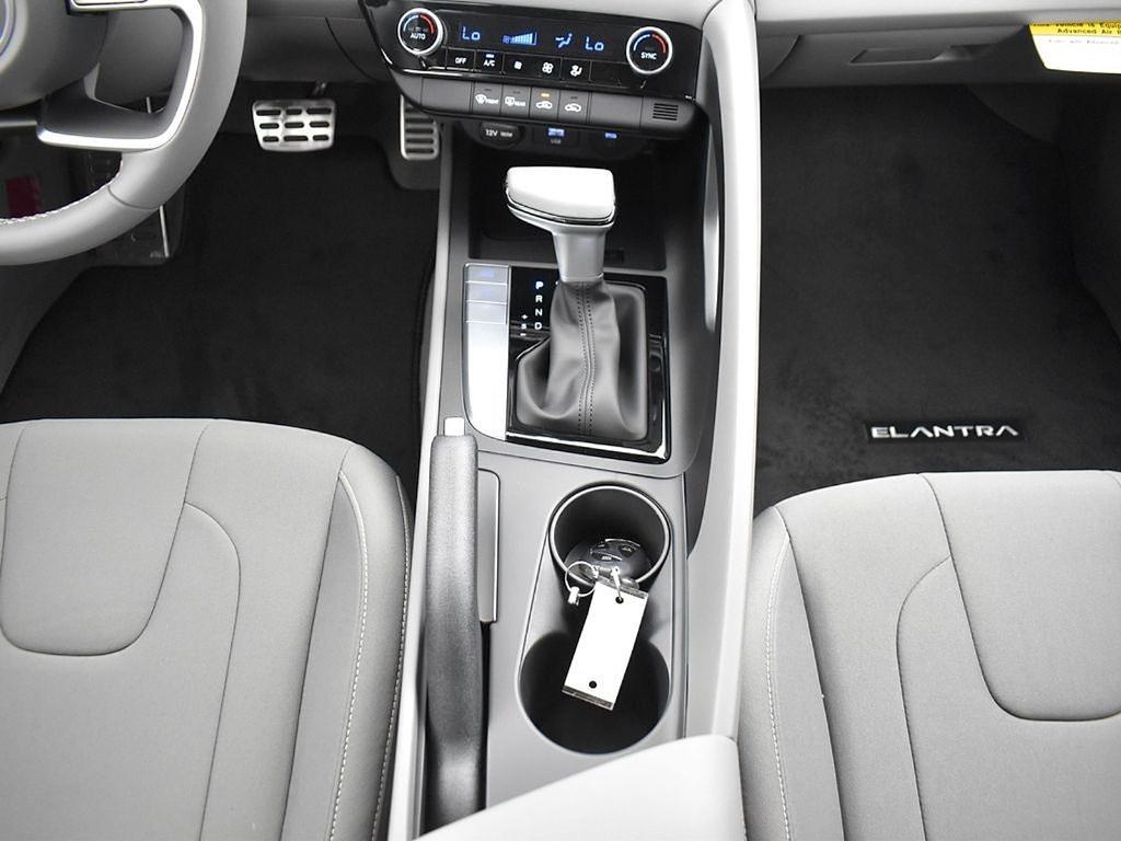 new 2025 Hyundai Elantra car, priced at $25,665