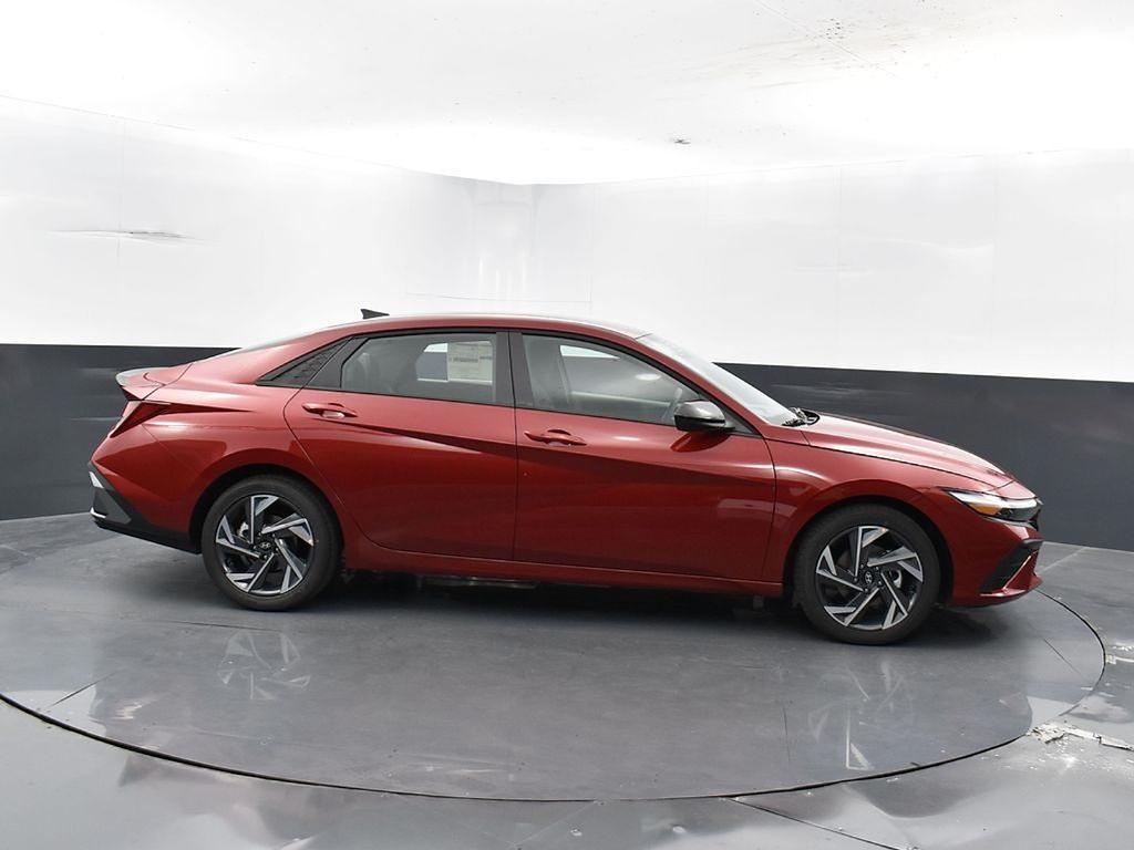 new 2025 Hyundai Elantra car, priced at $25,665