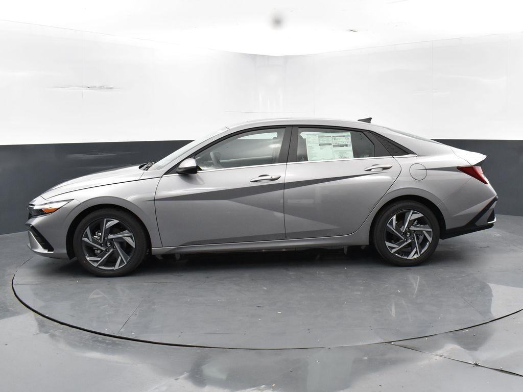 new 2025 Hyundai Elantra car, priced at $26,320