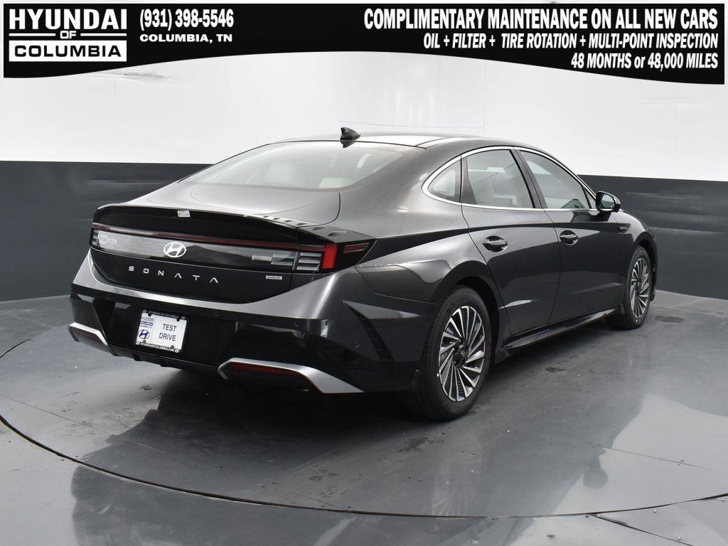 new 2025 Hyundai Sonata Hybrid car, priced at $33,955