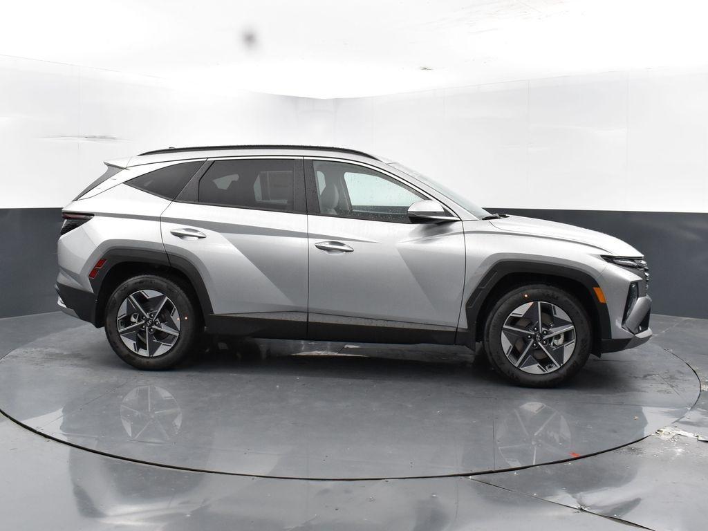 new 2025 Hyundai Tucson car, priced at $32,421