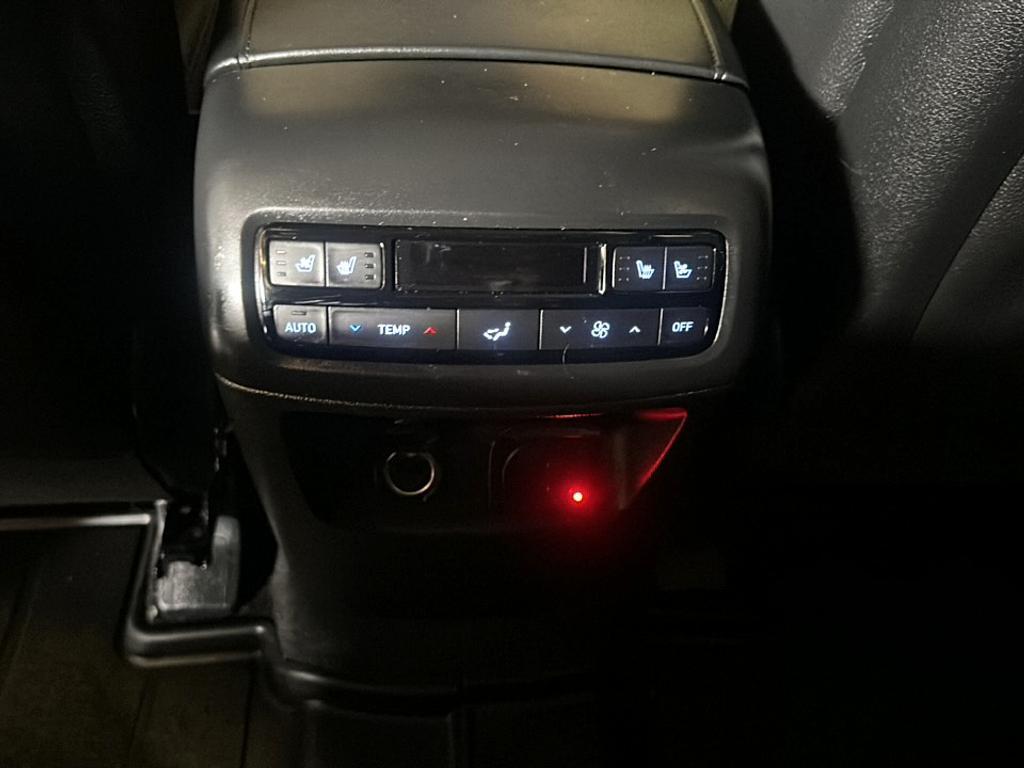used 2024 Hyundai Palisade car, priced at $39,223