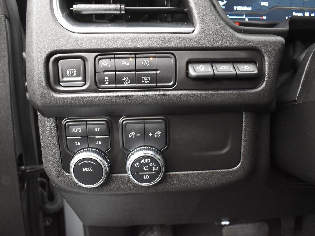 used 2023 GMC Yukon car