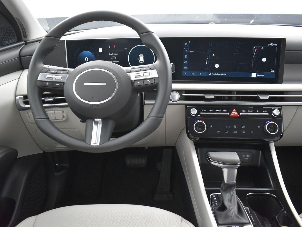 new 2025 Hyundai Tucson car, priced at $30,530