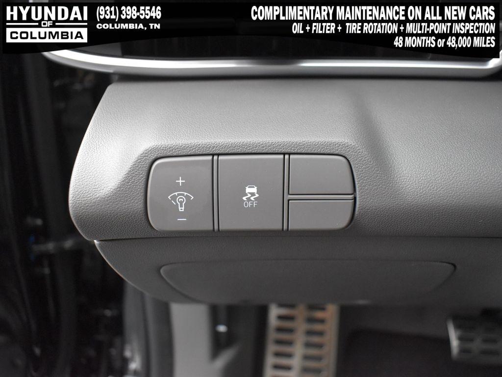 new 2025 Hyundai Elantra car, priced at $25,035