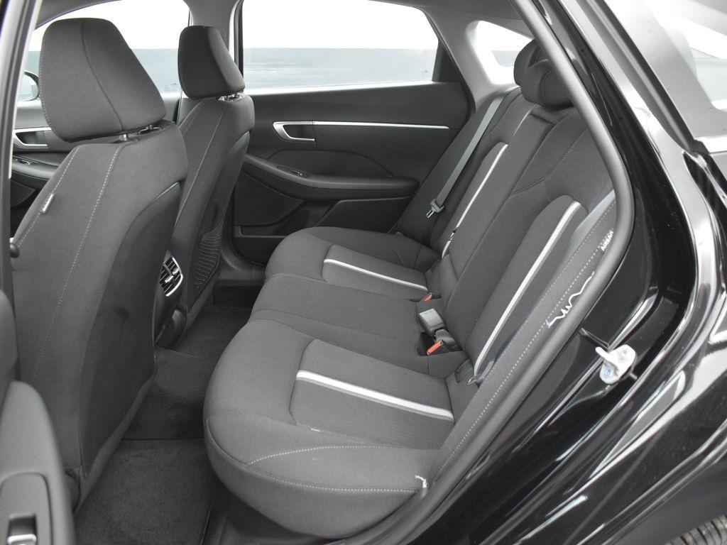 new 2025 Hyundai Sonata Hybrid car, priced at $26,183