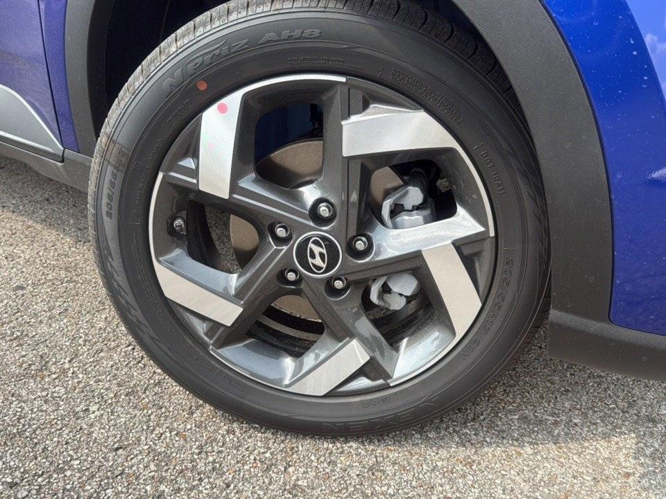 new 2025 Hyundai Venue car, priced at $21,003