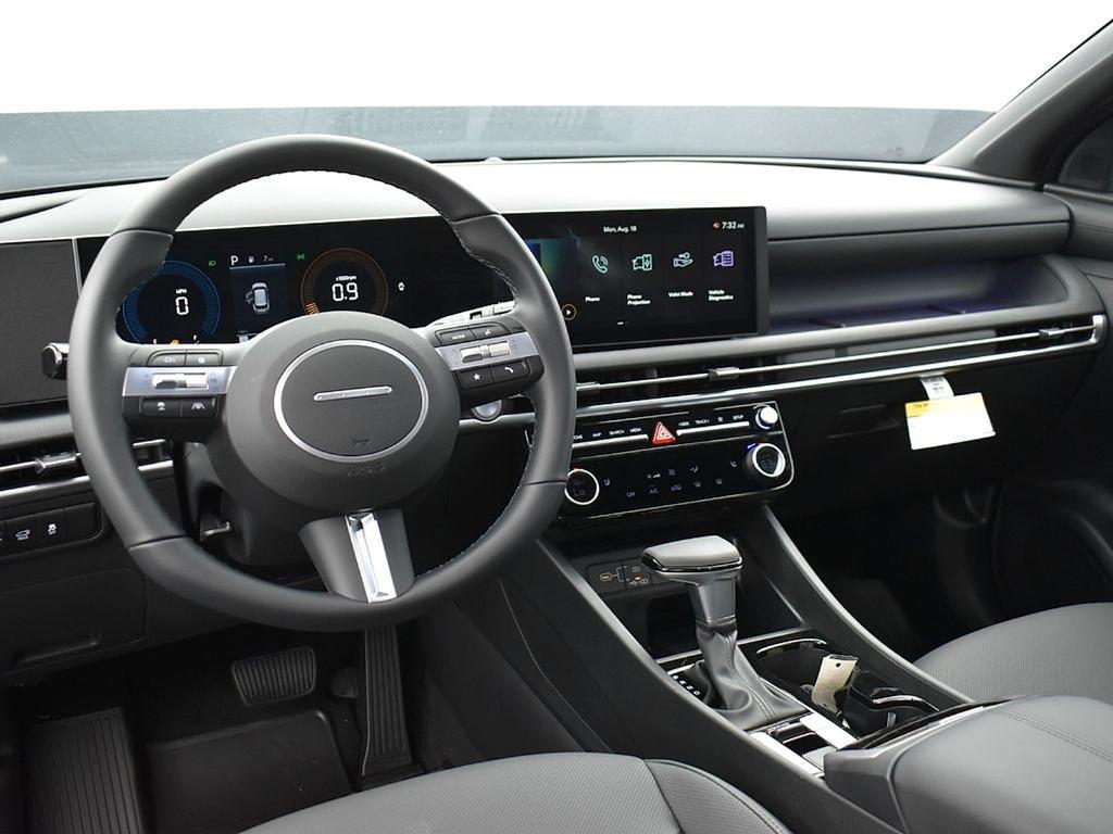 new 2025 Hyundai Tucson car, priced at $32,177