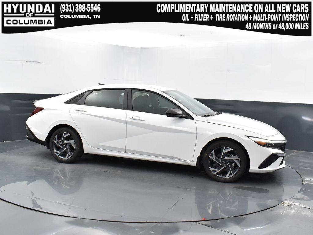 new 2025 Hyundai Elantra car, priced at $23,672
