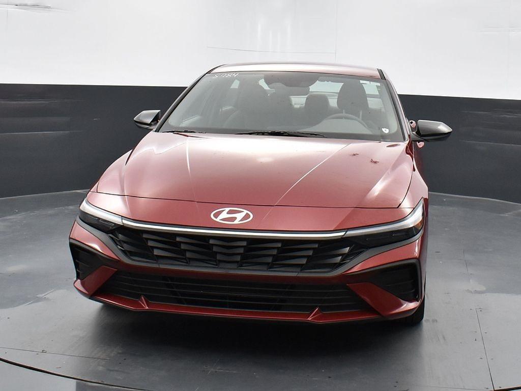 new 2025 Hyundai Elantra car, priced at $25,560