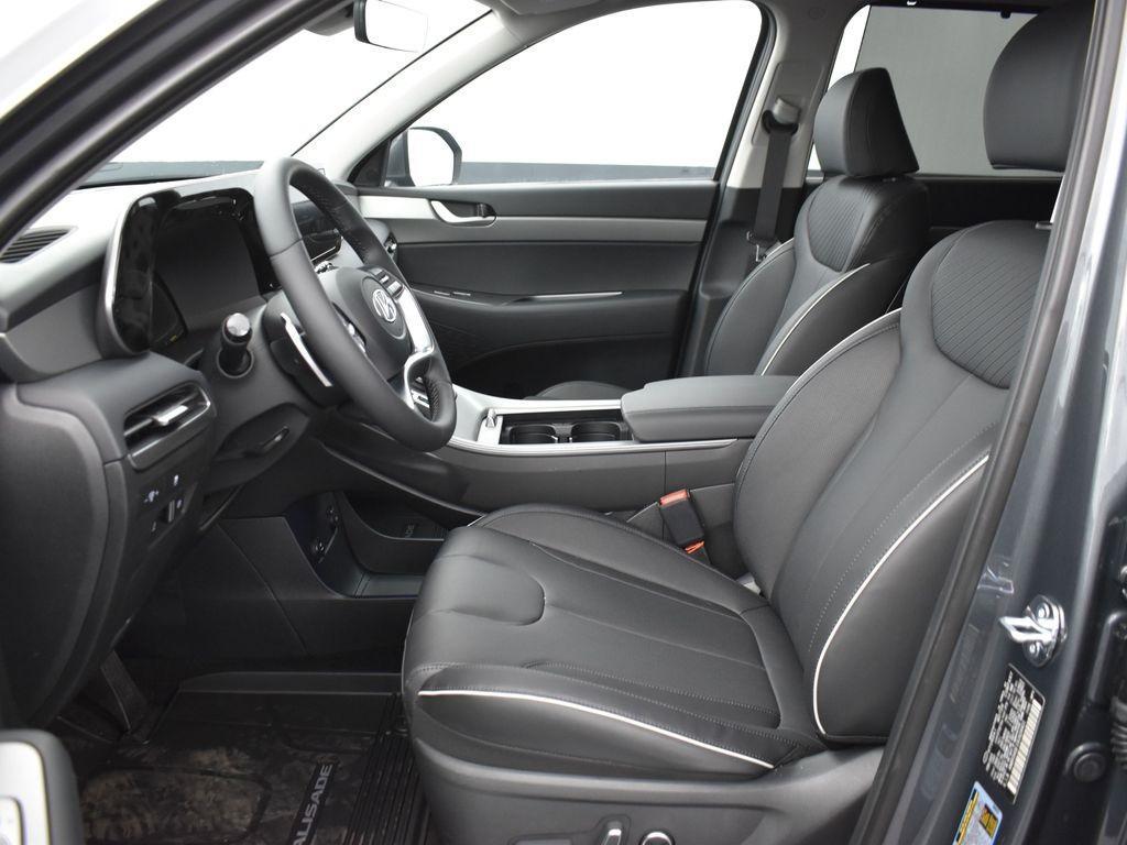 new 2025 Hyundai Palisade car, priced at $42,535
