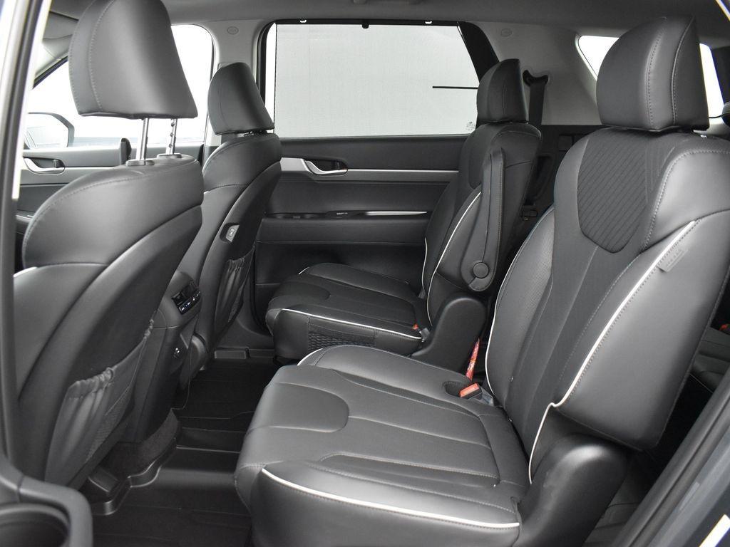 new 2025 Hyundai Palisade car, priced at $42,535