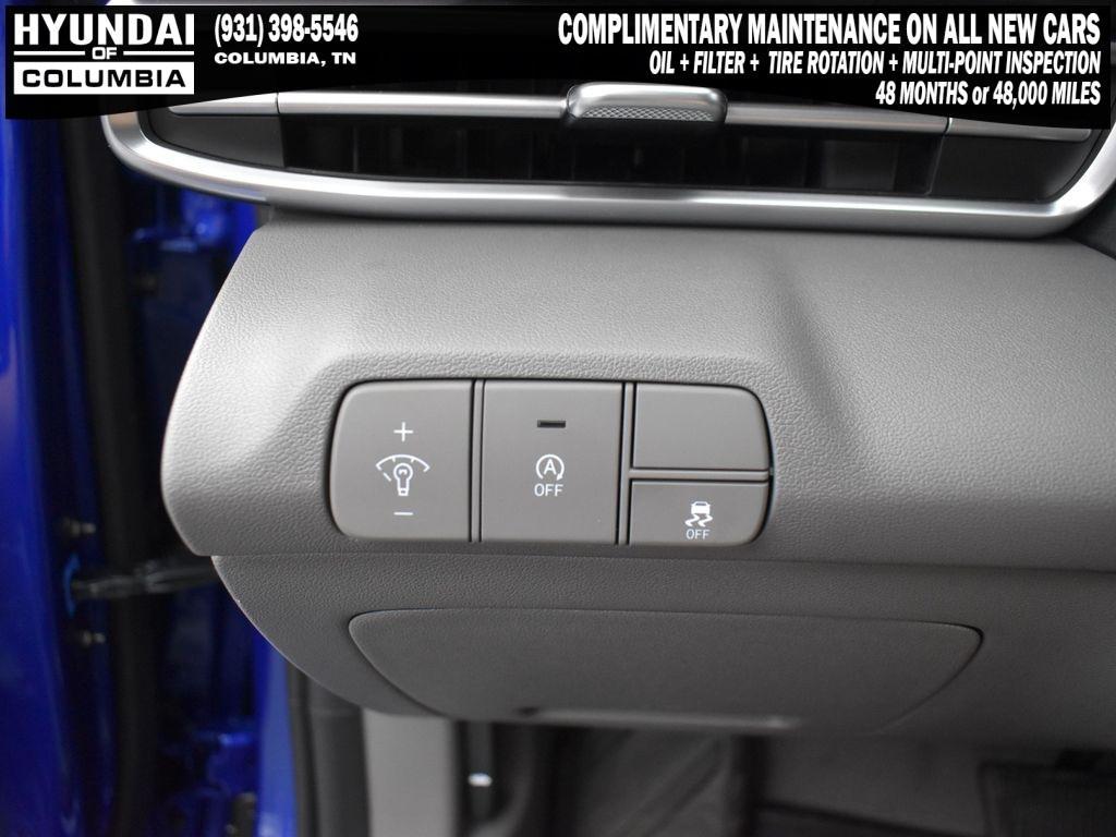new 2025 Hyundai Elantra car, priced at $22,218