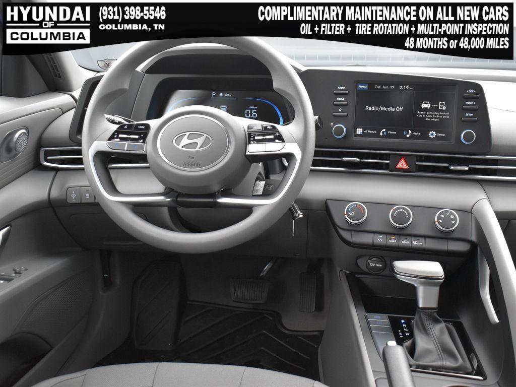 new 2025 Hyundai Elantra car, priced at $22,218