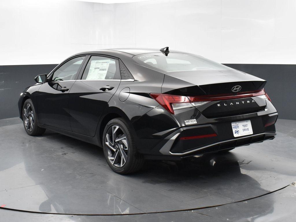 new 2025 Hyundai Elantra car, priced at $26,360