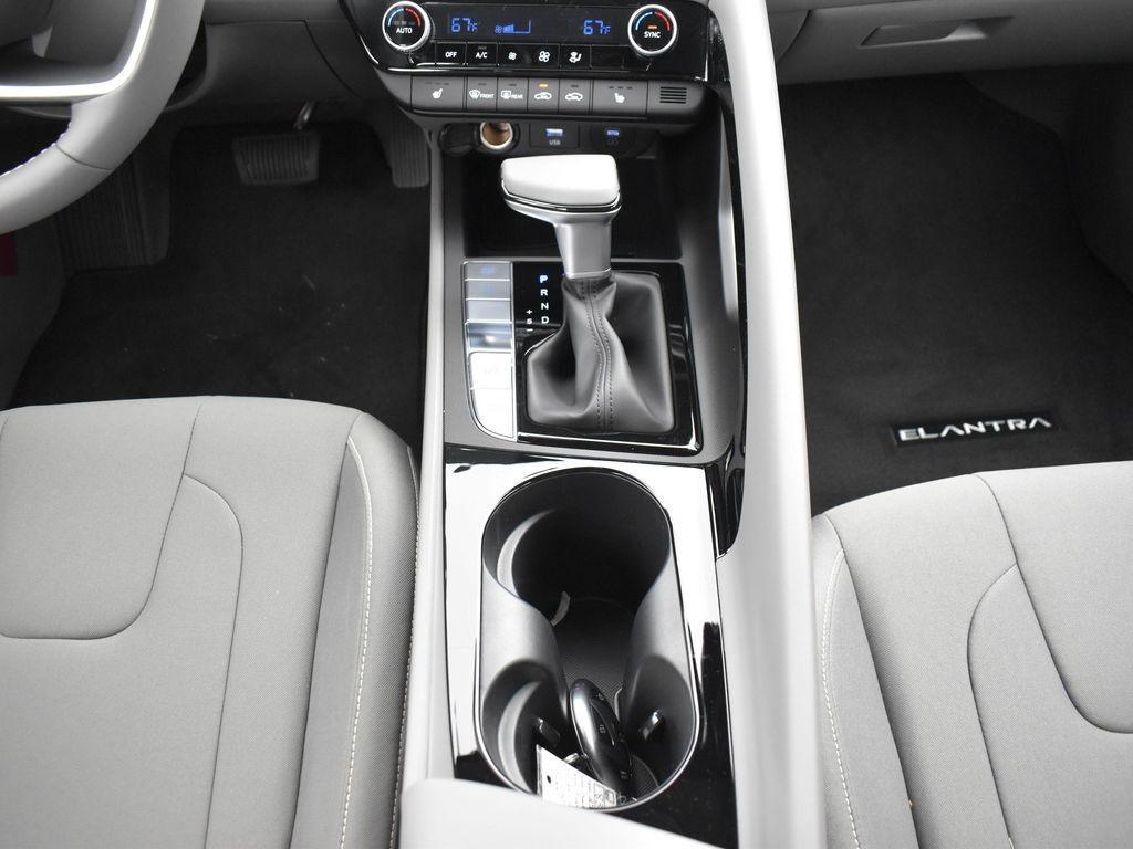 new 2025 Hyundai Elantra car, priced at $26,360