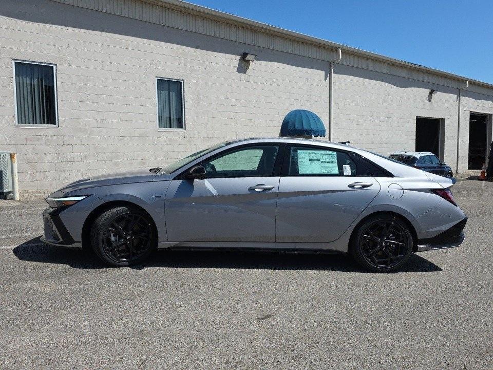new 2025 Hyundai Elantra car, priced at $28,061