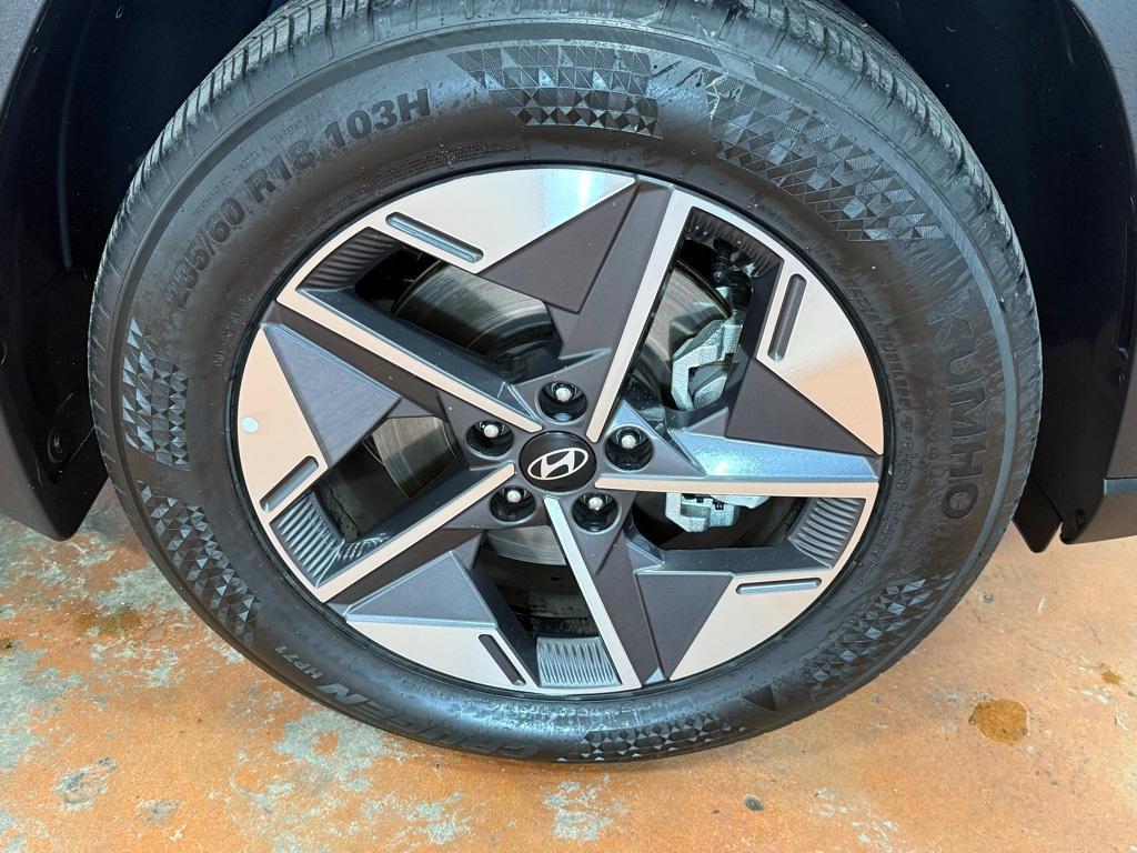 used 2025 Hyundai Tucson car, priced at $25,114
