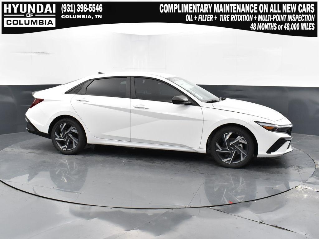 new 2025 Hyundai Elantra car, priced at $24,285