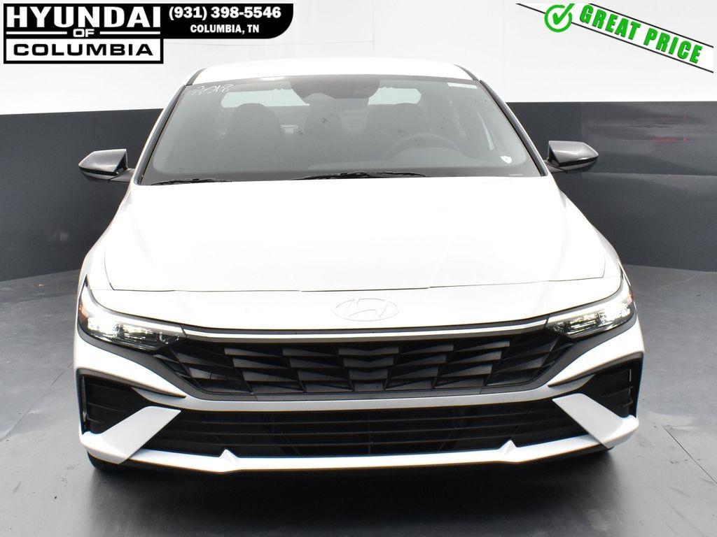 new 2025 Hyundai Elantra HEV car, priced at $27,190