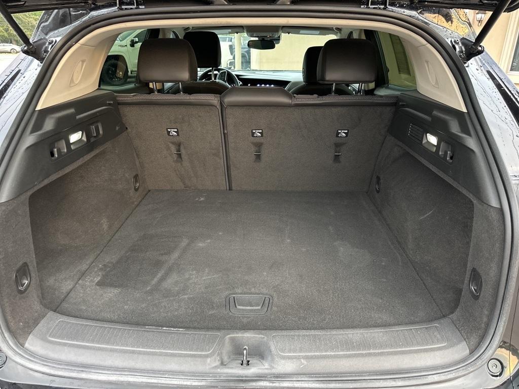 used 2023 Buick Envision car, priced at $20,947