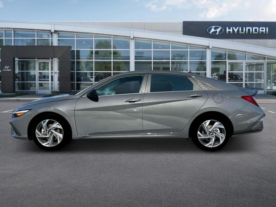 new 2025 Hyundai Elantra car, priced at $23,506