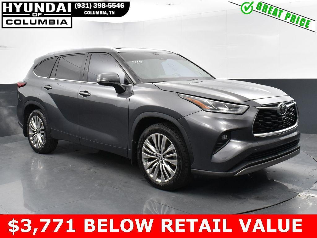 used 2022 Toyota Highlander car, priced at $36,119