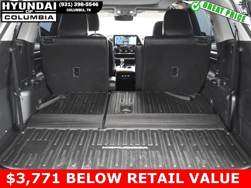 used 2022 Toyota Highlander car, priced at $36,119