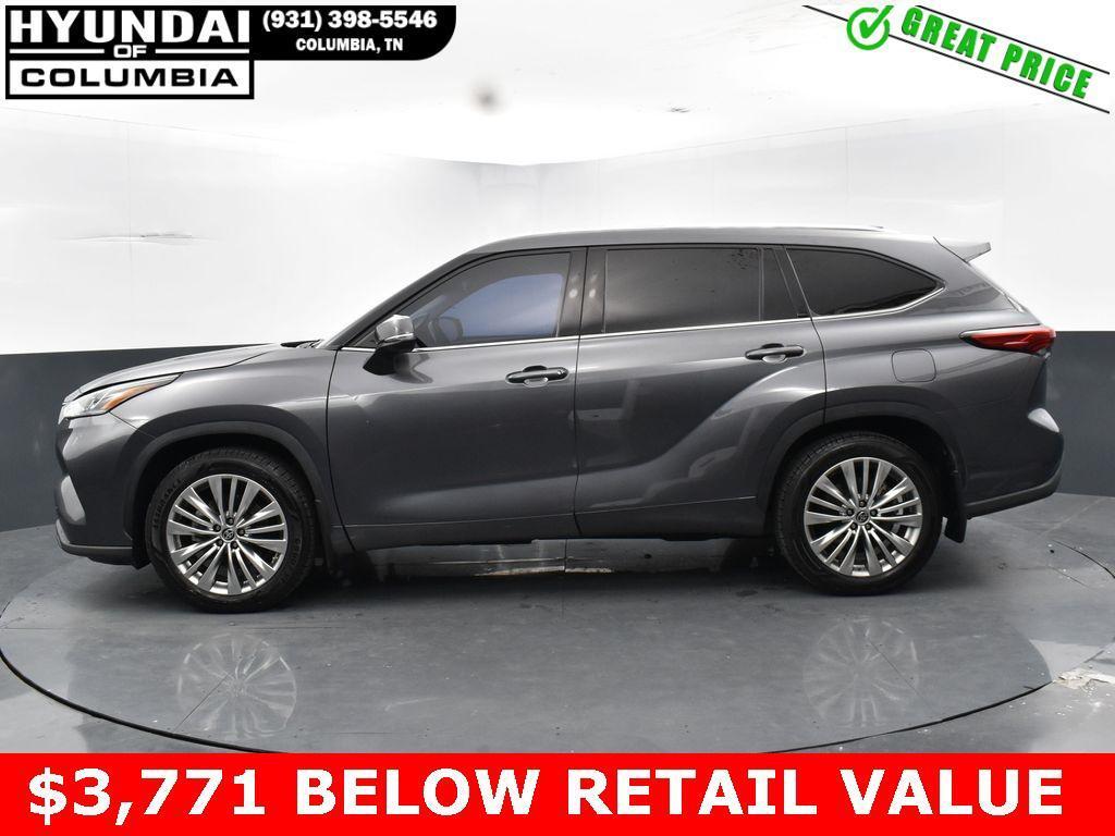 used 2022 Toyota Highlander car, priced at $36,119