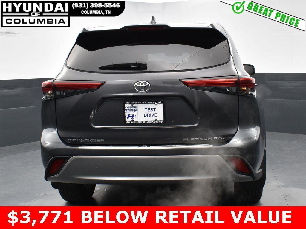 used 2022 Toyota Highlander car, priced at $36,119