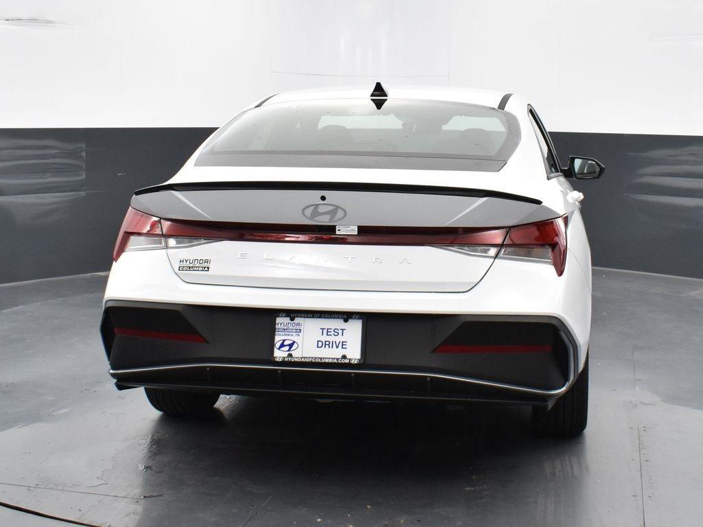 new 2025 Hyundai Elantra car, priced at $23,616