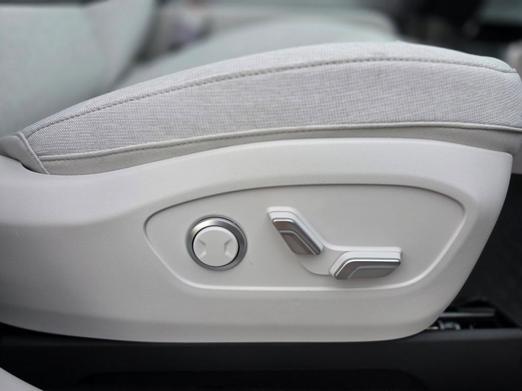 new 2026 Hyundai IONIQ 9 car, priced at $58,414