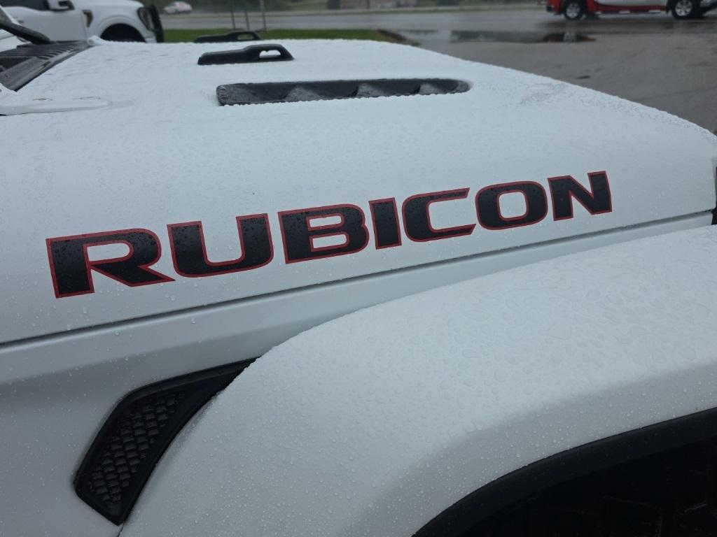 used 2018 Jeep Wrangler Unlimited car, priced at $27,078