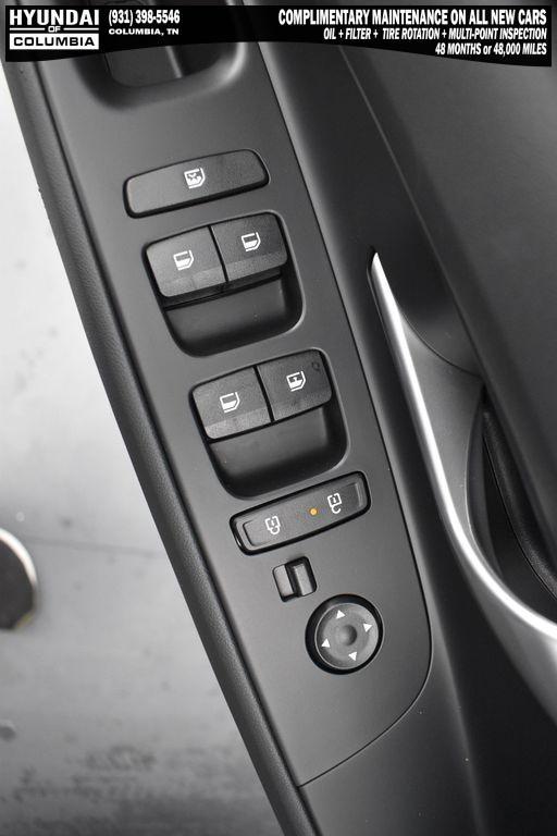 new 2025 Hyundai Elantra car, priced at $22,237