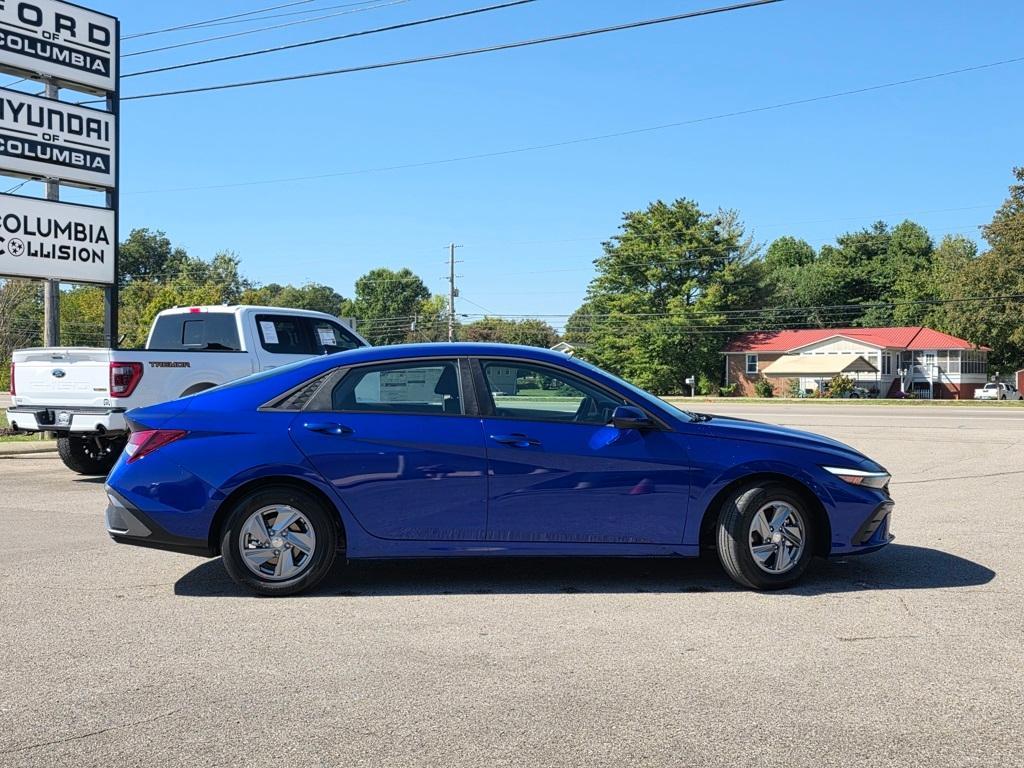 new 2025 Hyundai Elantra car, priced at $21,018