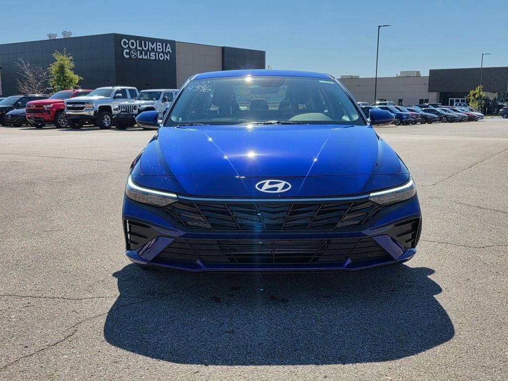 new 2025 Hyundai Elantra car, priced at $21,018