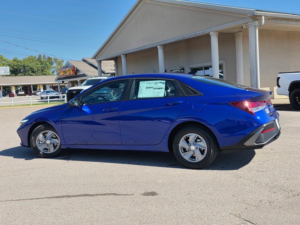 new 2025 Hyundai Elantra car, priced at $21,018