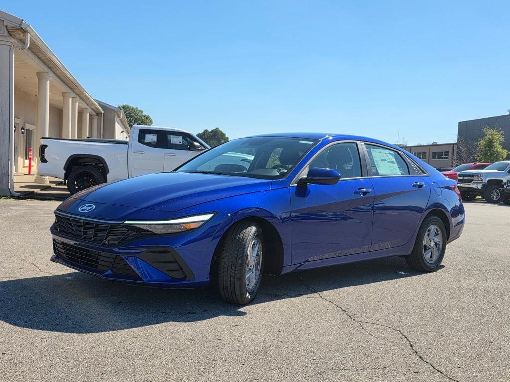 new 2025 Hyundai Elantra car, priced at $21,018