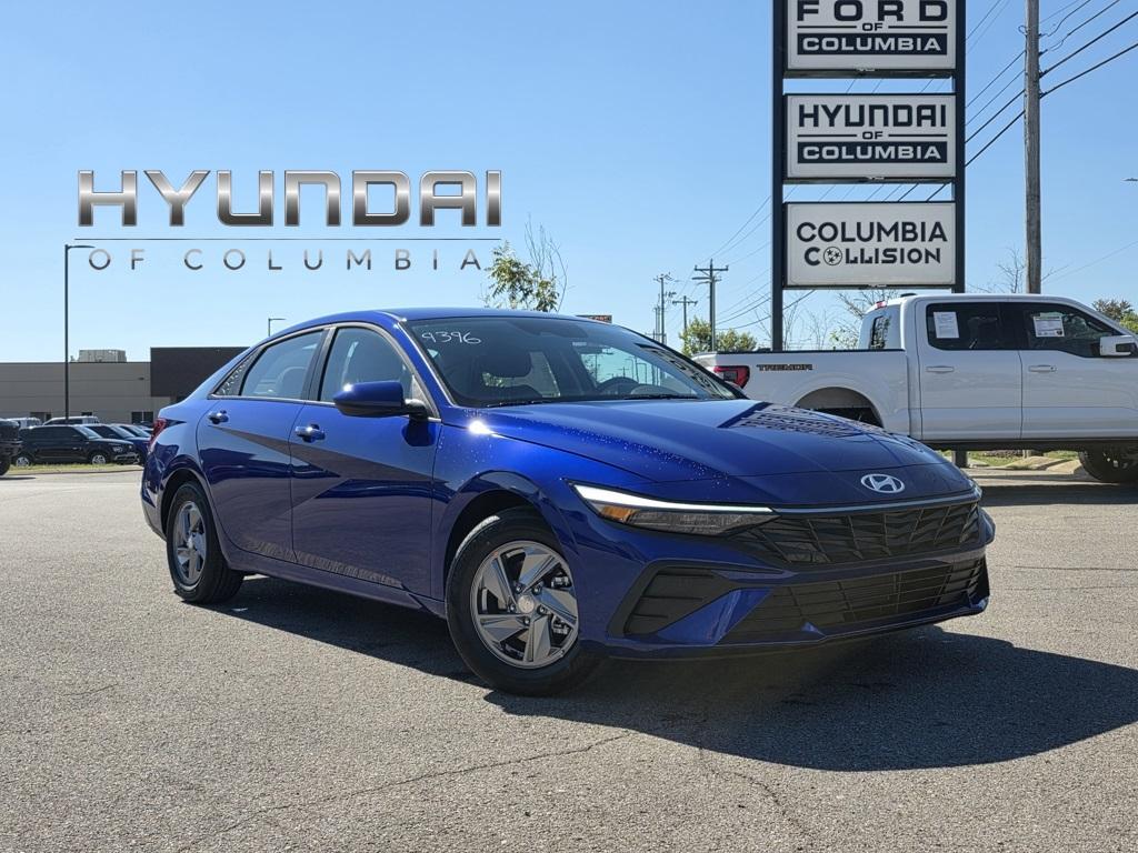 new 2025 Hyundai Elantra car, priced at $21,018
